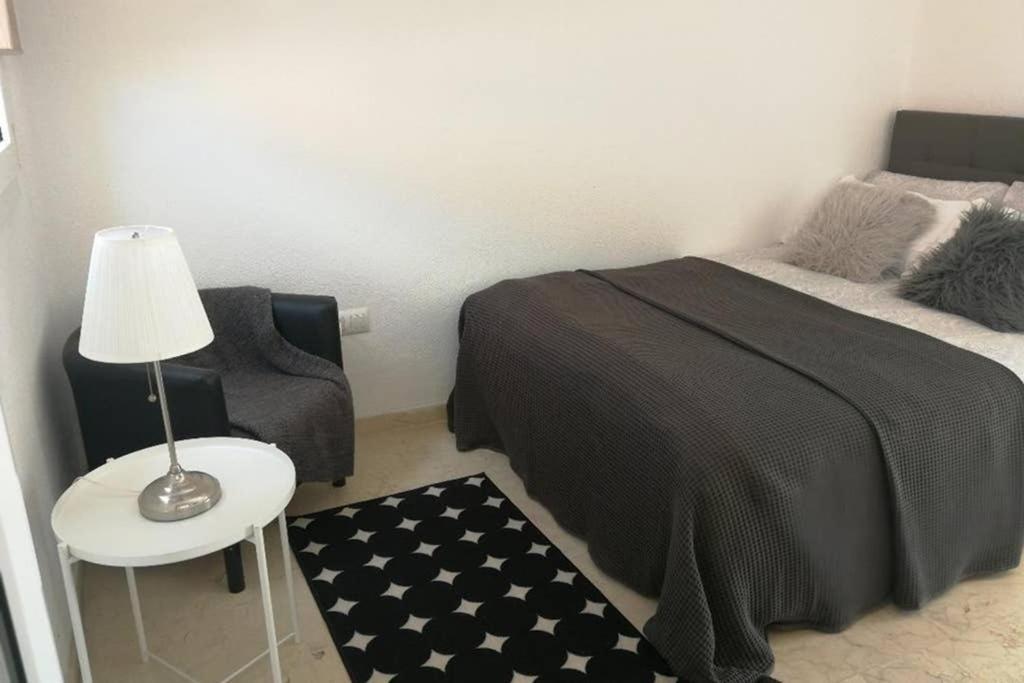 Duplex Con Vistas Al Mar Appartement La Línea de la Concepción Buitenkant foto